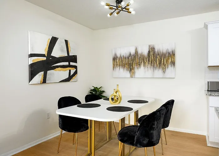 Emerald Retreat - & Stylish - 2 Br/2 Ba Apartment Winston-Salem
